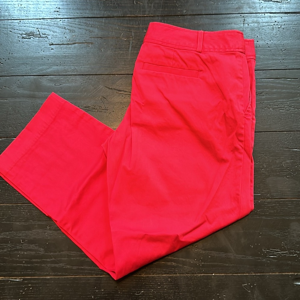 Banana Republic Crop 10 - Picture 2 of 3